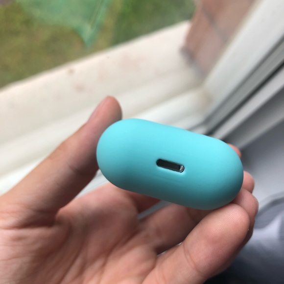 Blue Airpods Case Silicone Protector - Picture 4 of 4